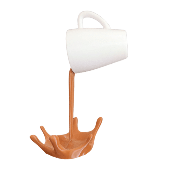 Bardaktan Dökülen Kahve Dekor 18cm