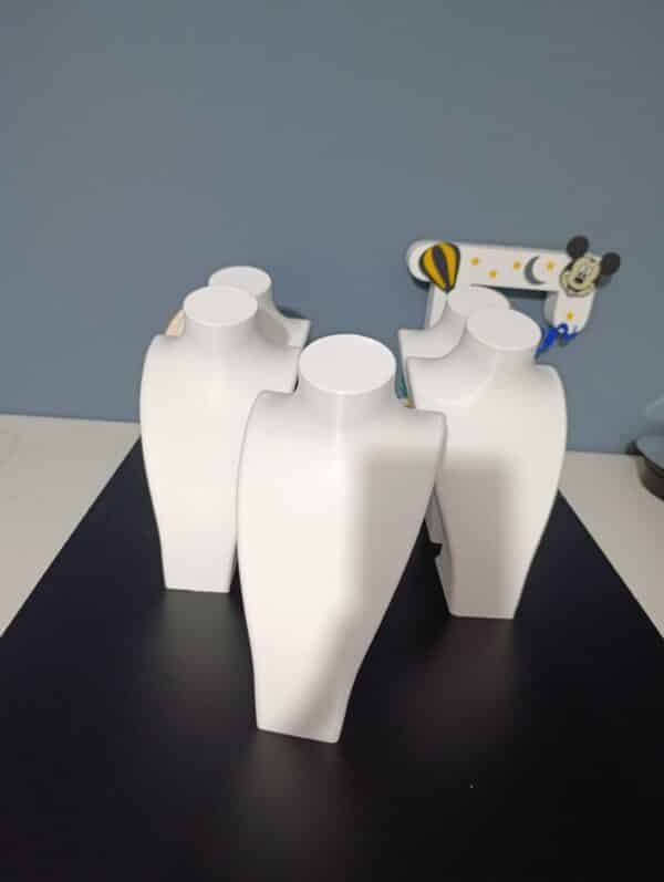 KOLYE STANDI ( 24 CM )